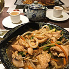 Chi Chi Bay Asian Kitchen food