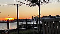 Harborside Grill At Hyatt Boston Harbor outside