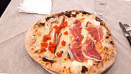 Pizzeria Con Al Trincerone food