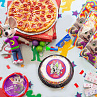 Chuck E. Cheese food