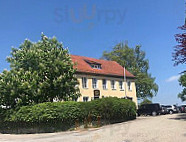 Schloss Schenke outside