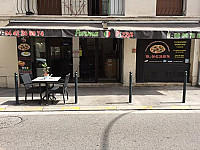 Parma Pizza Aix En Provence inside