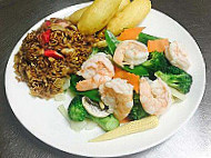 Family Chinese & Western Restaurant food