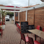 Bistrot De La Plage inside