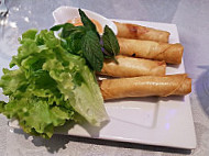 Phi Long food