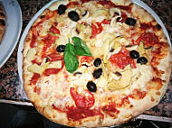 Cchiu Pizza Pe' Tutti food
