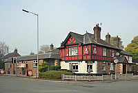 The Ainsworth Arms outside