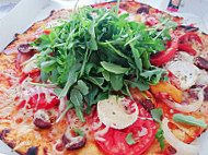 Pizz Azzurra food
