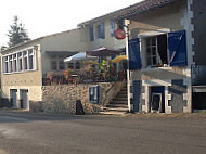 Cafe De La Terrasse outside