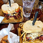 Primanti Bros. Restaurant And Bar Hershey food