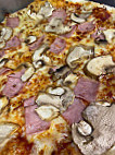 Domino's Pizza Levallois-perret food