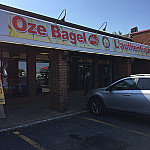 Oze Bagel outside