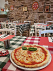 Et Pizzeria I Borgia food