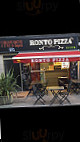 Ronto Pizza inside