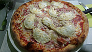 Pizza Fialho inside