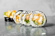 Oto SUSHI food