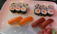 Ta Sushi food