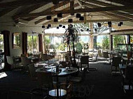 Le Marina Lounge inside