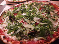 Pizzeria Pomodoro & Basilico food
