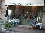 La Cantinella outside