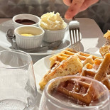 Bistrot Des Halles food