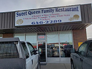 Sweet Queen Burgers outside