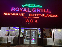 Royal Grill outside