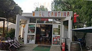 El Cantina outside