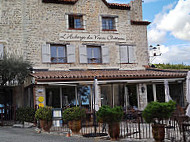 Auberge du Vieux Château outside