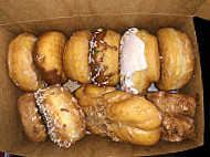 Lee Donuts food