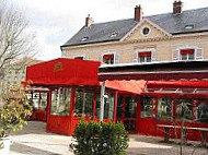La Taverne De Meaux outside