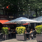 Cafe De La Paix outside