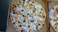 Luna Pizza food
