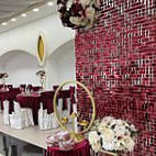 Restauranti Demi-ekskluziv Nourriture