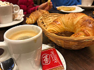 Thés-et-cafés Saintes food