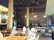 17100 Cafe Copes inside