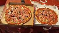 Castres Domino's Pizza food