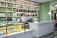 Laduree inside