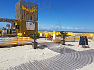 Waikiki Beach outside