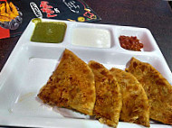 The Loaded Paratha's food