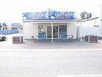 Gottabe Fish & Pizza outside