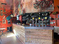 Cafe de la Halle inside