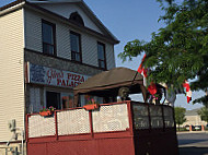 Jims Pizza Palace outside