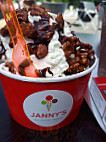 Janny's Eis inside