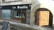 La Basilic outside