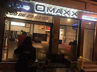 Omaxx inside