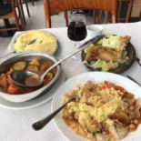 Le Relais Saint Cyrien food