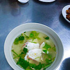 Hia Wan Khao Tom Pla food