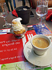 Cafe Du Pont De Brogny food