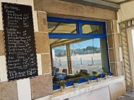 Café Du Port Kercabellec inside